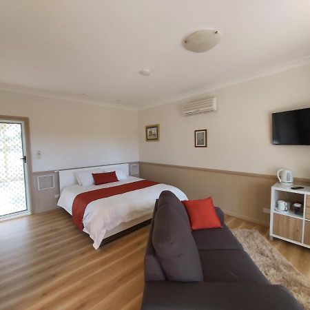 Accommodation Creek Cottages & Sundown View Suites Ballandean Екстериор снимка