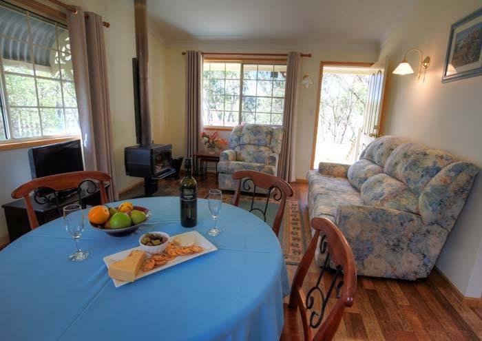 Accommodation Creek Cottages & Sundown View Suites Ballandean Стая снимка