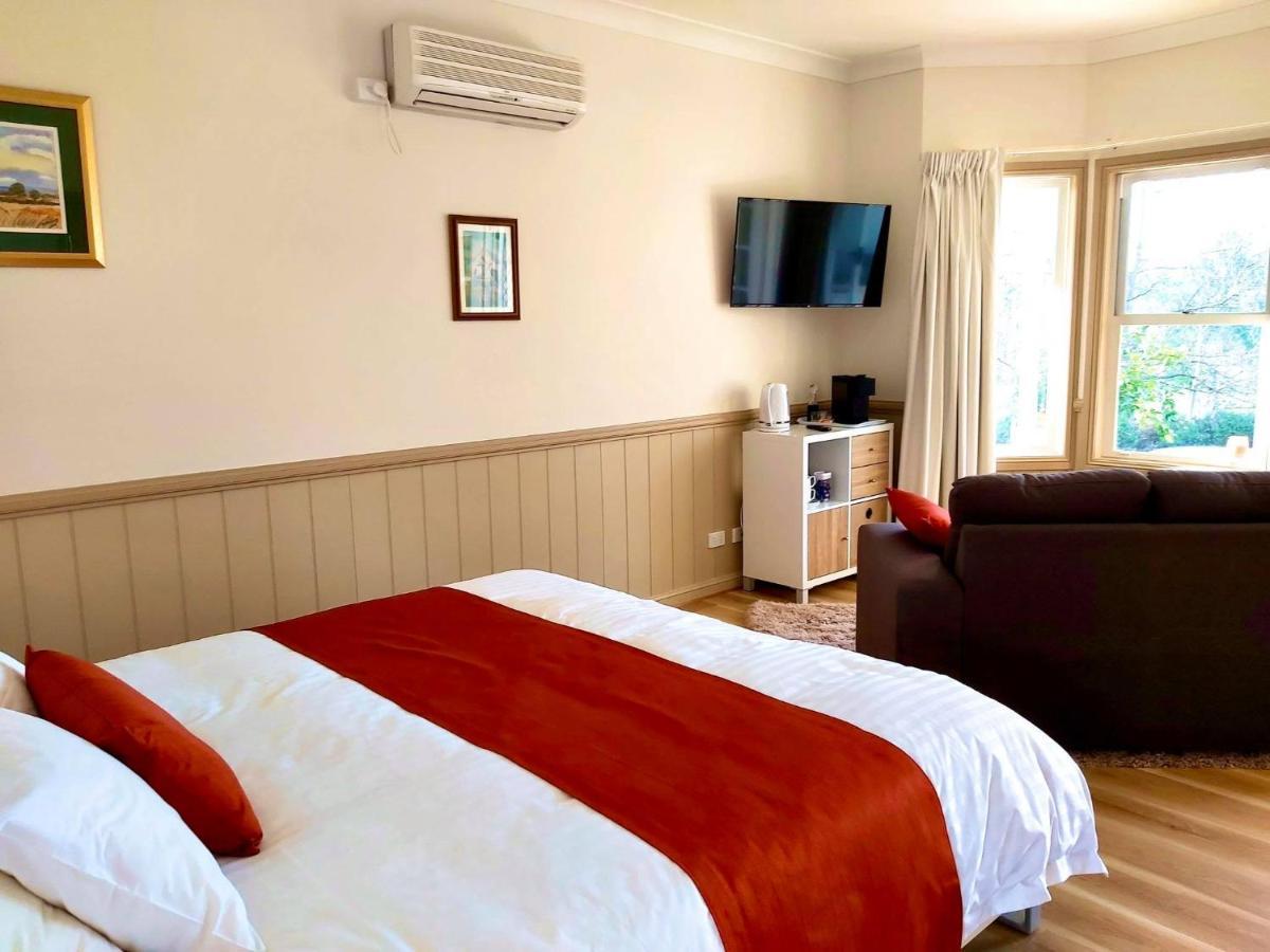 Accommodation Creek Cottages & Sundown View Suites Ballandean Екстериор снимка